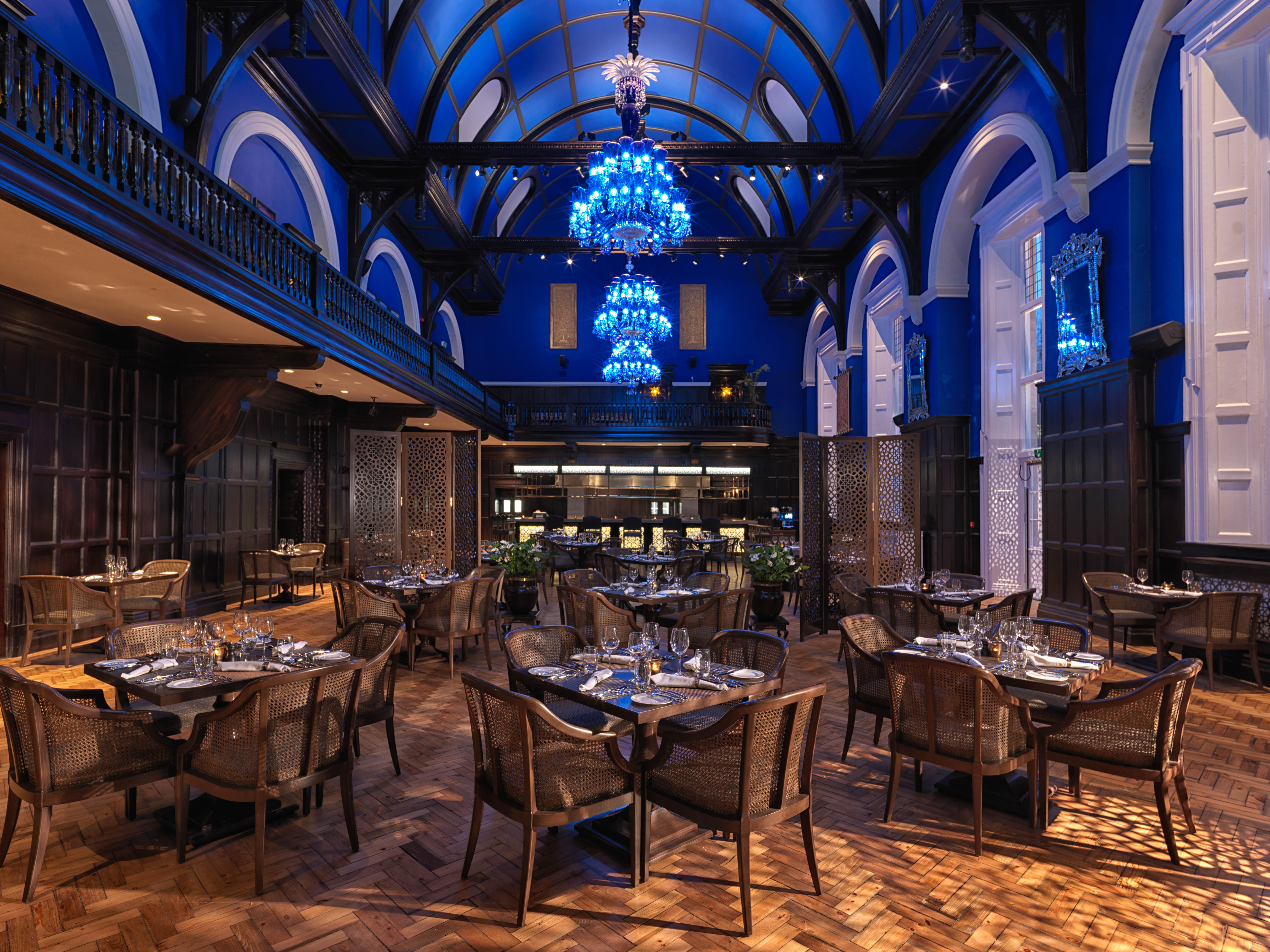 The Lalit London Hotell Bekvämligheter bild The Blue Mansion