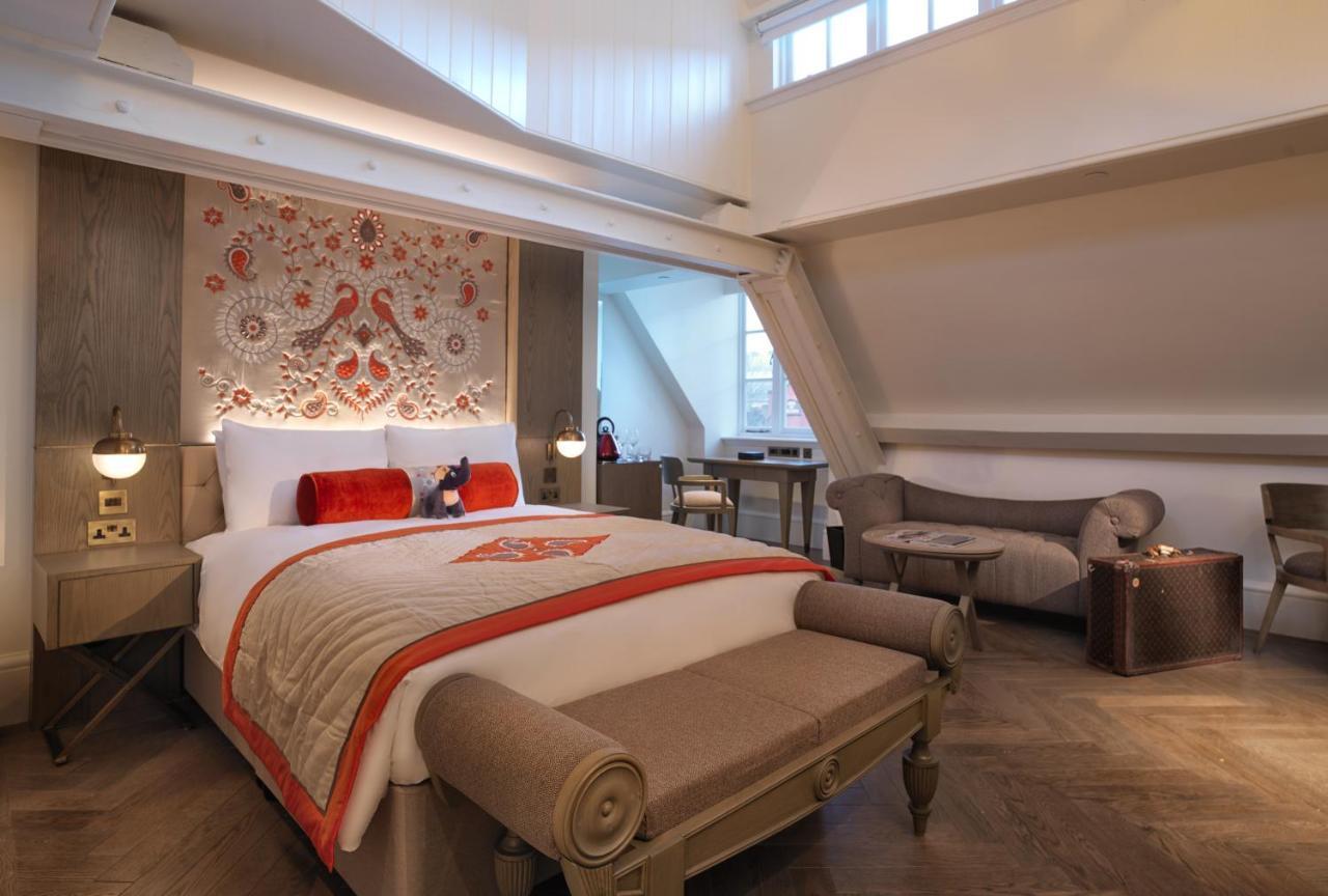 The Lalit London Hotell Rum bild A suite at the Mandarin Oriental London